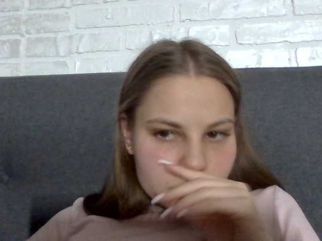 Bil-bela- live cam on BongaCams