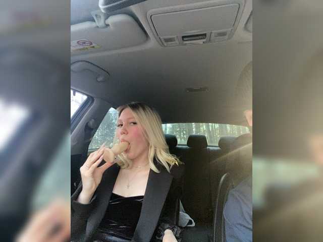 go to chat with NikkiAlex