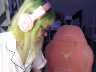 GertieCoach Porn Show