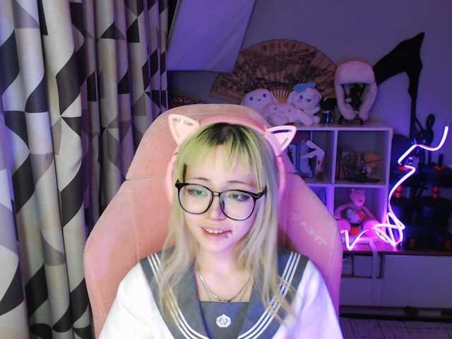 GertieCoach live cam on BongaCams