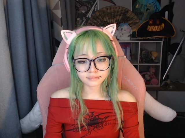 GertieCoach live cam on BongaCams