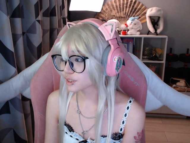 GertieCoach live cam on BongaCams