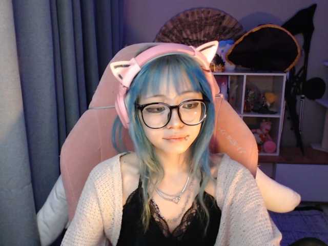 GertieCoach live cam on BongaCams