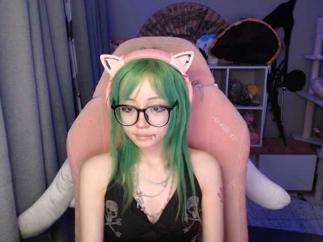 GertieCoach live cam on BongaCams