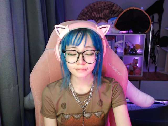 GertieCoach live cam on BongaCams