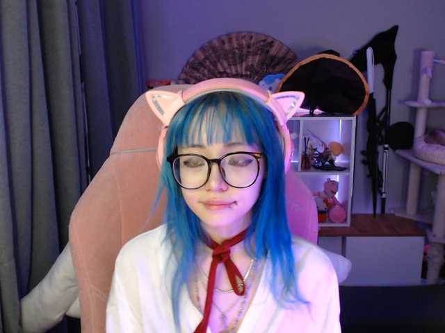 GertieCoach live cam on BongaCams