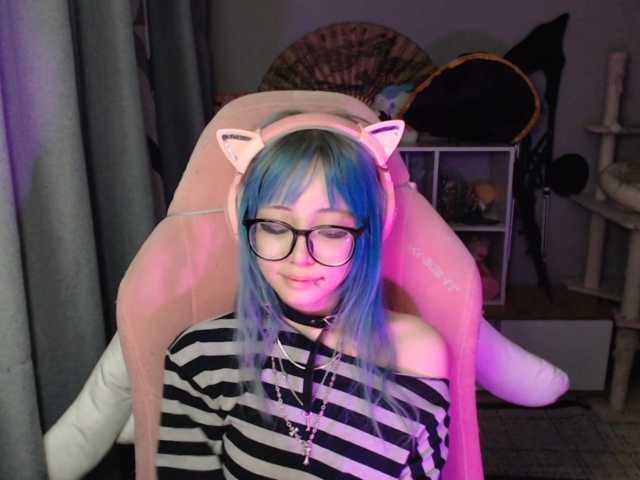 GertieCoach live cam on BongaCams