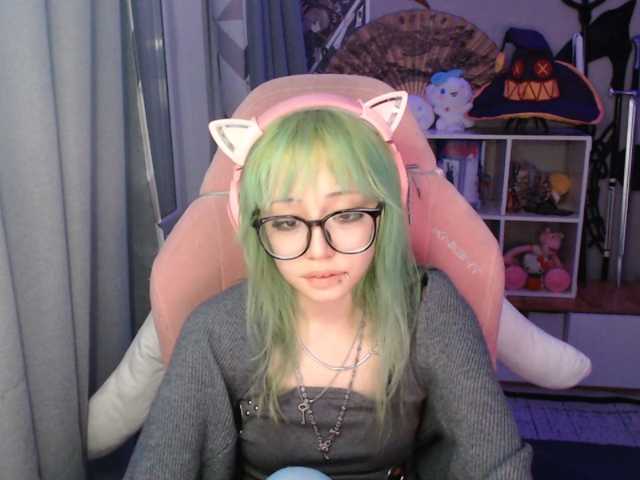 GertieCoach live cam on BongaCams