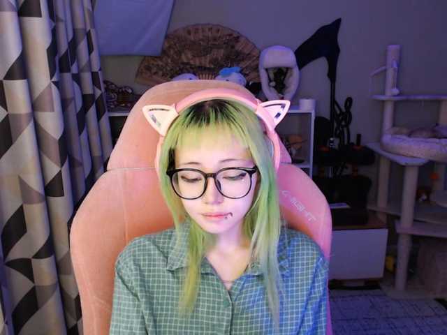 GertieCoach live cam on BongaCams