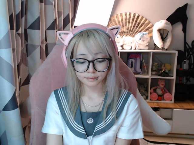 GertieCoach live cam on BongaCams