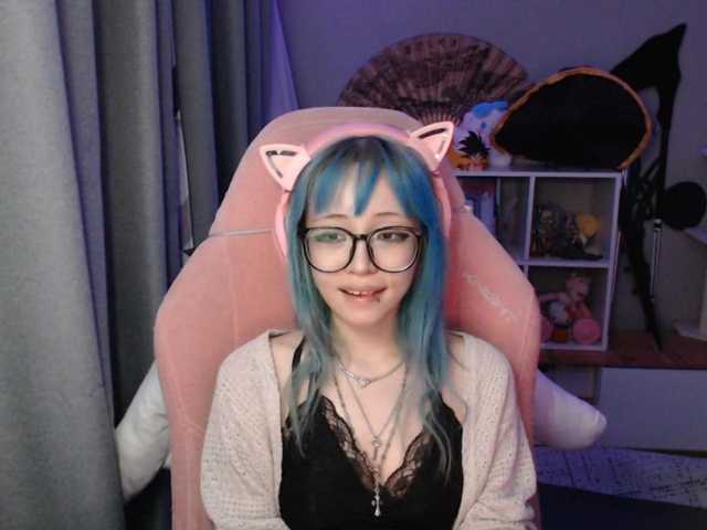 GertieCoach live cam on BongaCams