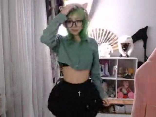 GertieCoach live webcam show