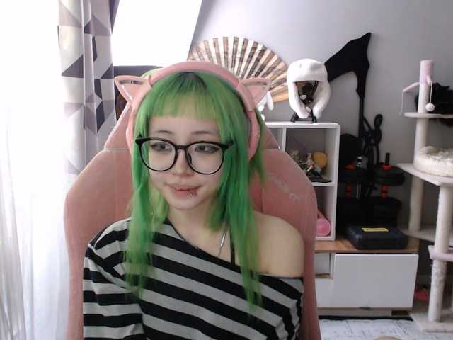 GertieCoach live cam on BongaCams