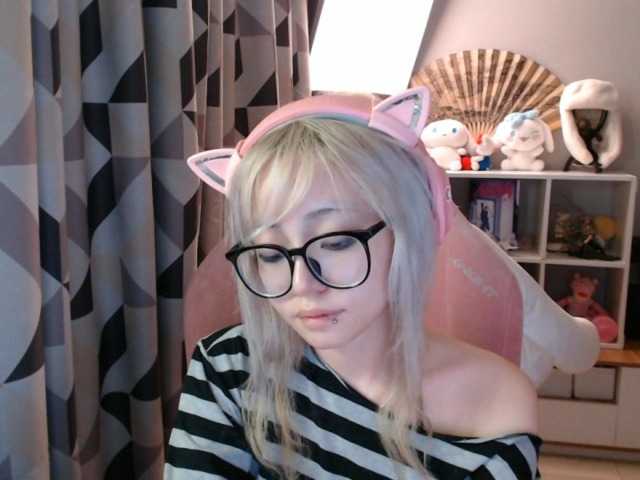 GertieCoach live cam on BongaCams