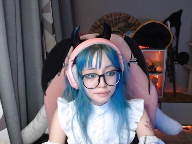 GertieCoach live cam on BongaCams