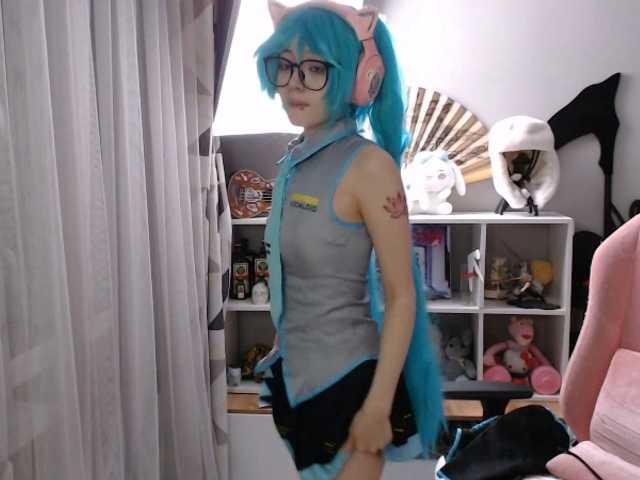GertieCoach live cam on BongaCams