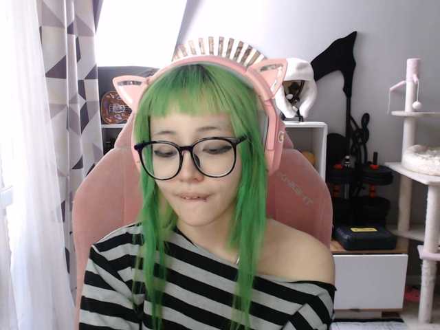 GertieCoach live webcam show