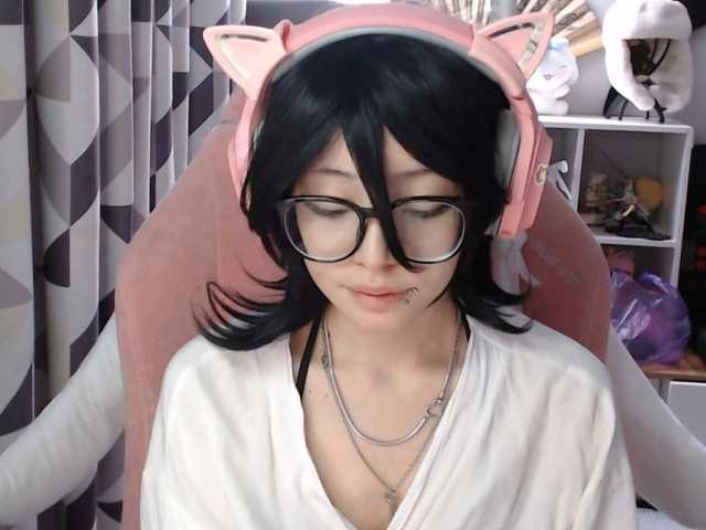 GertieCoach live cam on BongaCams