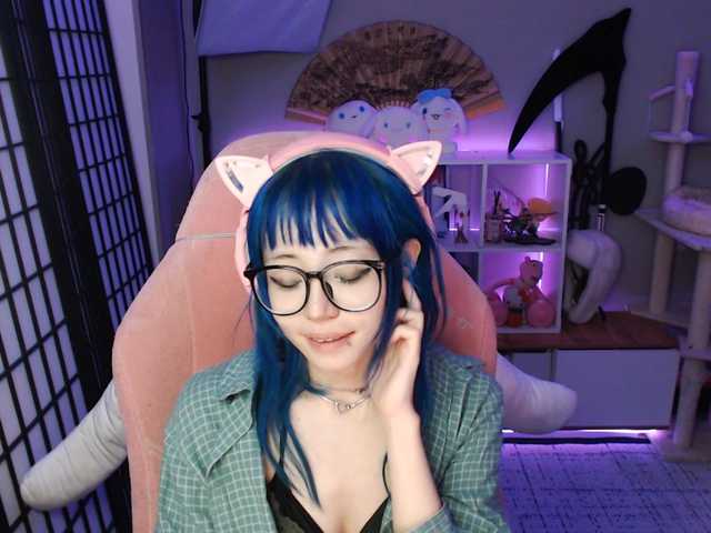 GertieCoach live cam on BongaCams