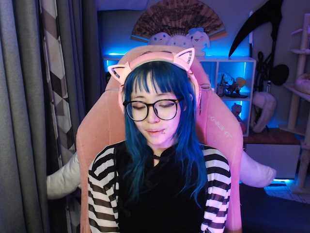 GertieCoach live cam on BongaCams