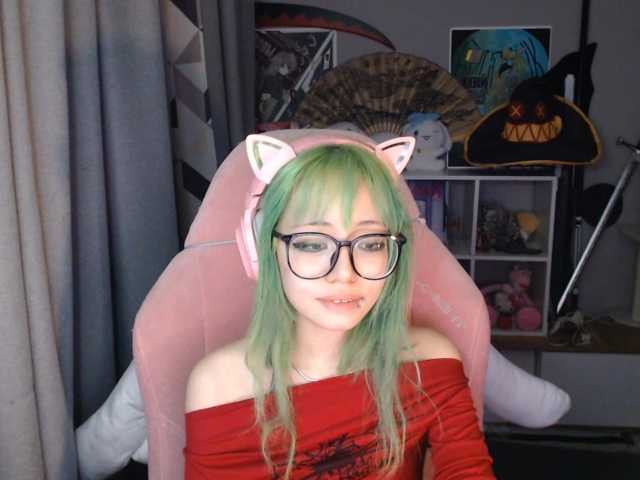 GertieCoach live cam on BongaCams