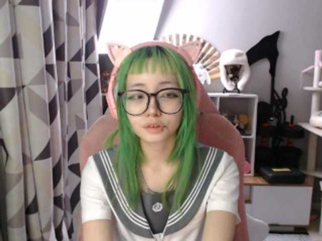 GertieCoach live cam on BongaCams