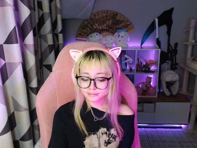 GertieCoach live cam on BongaCams