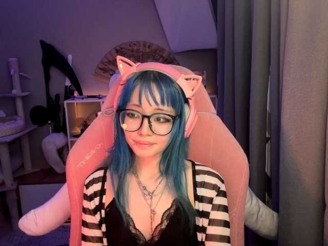 GertieCoach live cam on BongaCams
