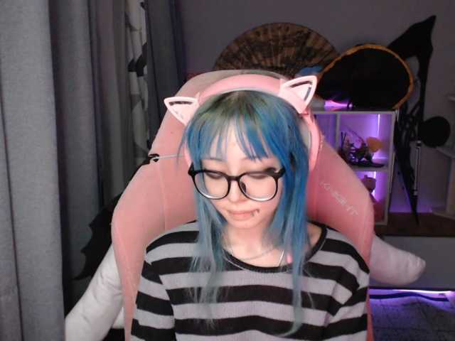 GertieCoach live cam on BongaCams