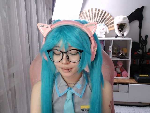 GertieCoach live webcam show