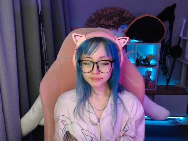 GertieCoach live cam on BongaCams