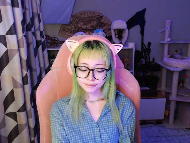 GertieCoach live cam on BongaCams