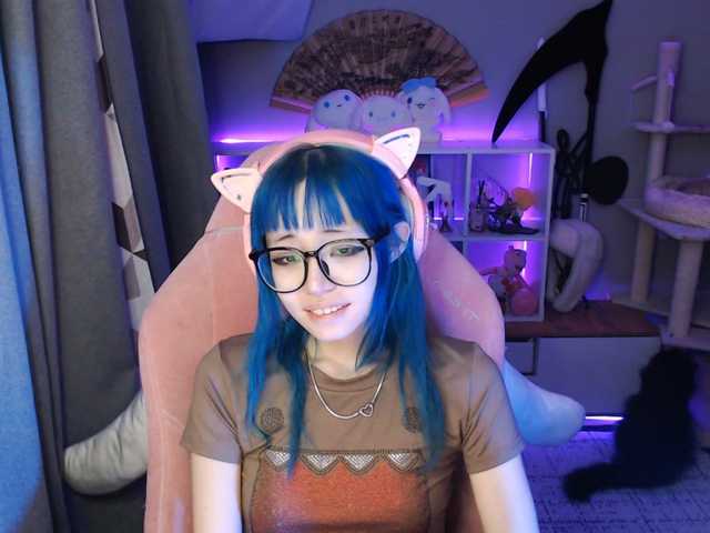 GertieCoach live cam on BongaCams