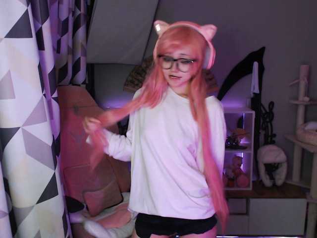 GertieCoach live cam on BongaCams