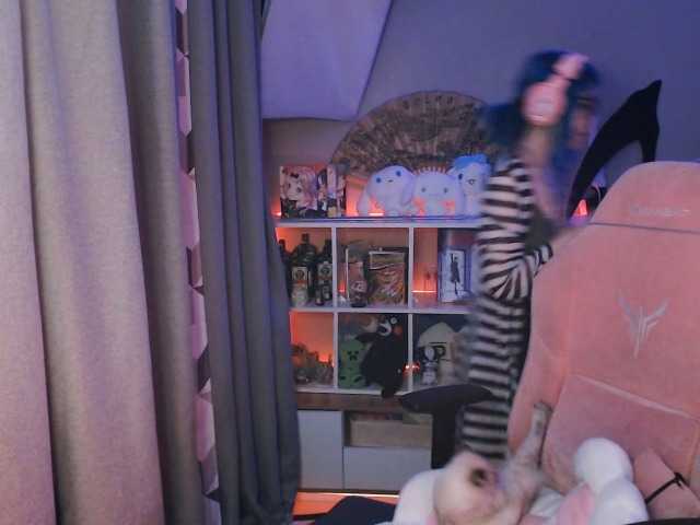 GertieCoach live cam on BongaCams