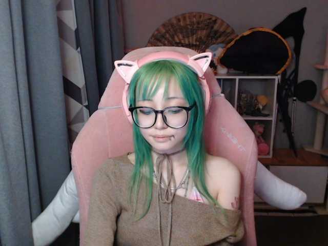 GertieCoach live cam on BongaCams