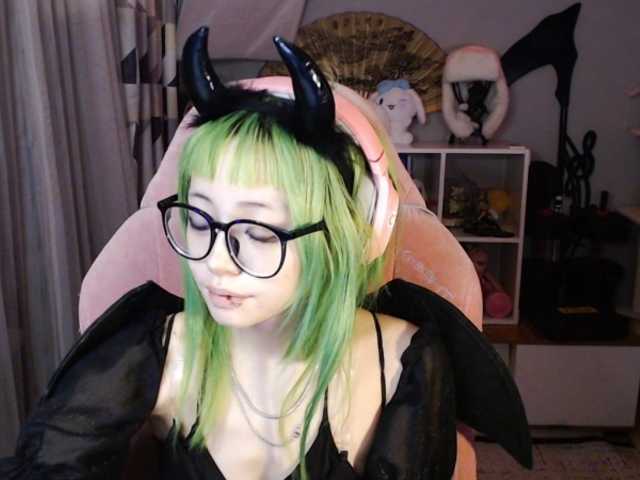 GertieCoach live cam on BongaCams