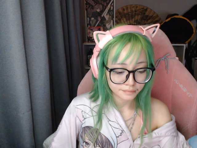 GertieCoach live cam on BongaCams