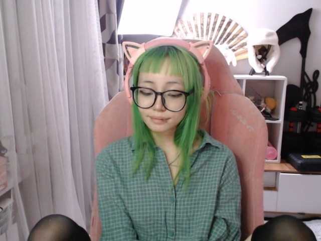 GertieCoach live cam on BongaCams