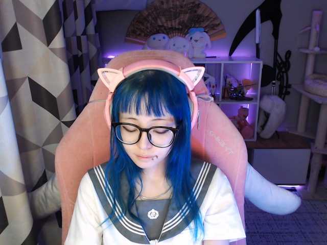 GertieCoach live cam on BongaCams