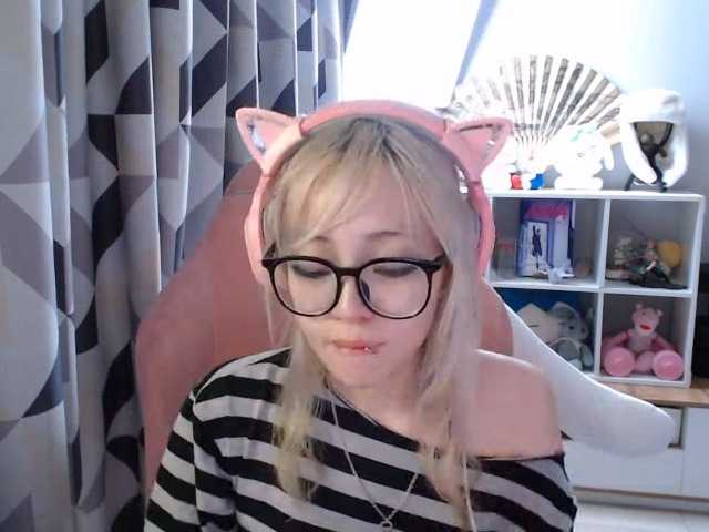 GertieCoach live cam on BongaCams