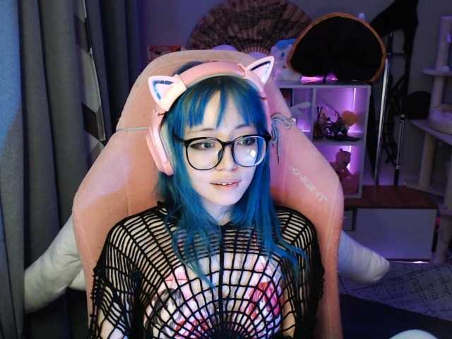 GertieCoach live cam on BongaCams