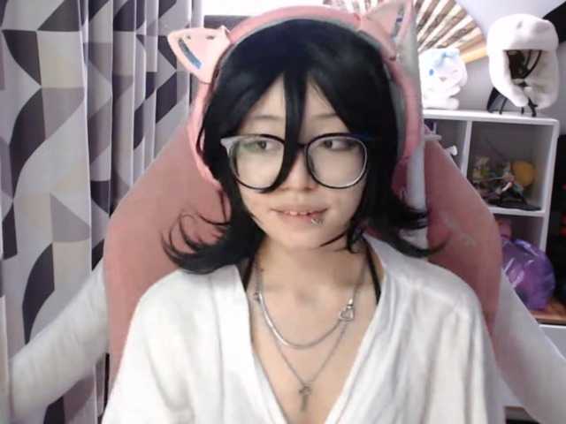 GertieCoach live cam on BongaCams