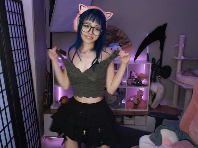 GertieCoach live cam on BongaCams