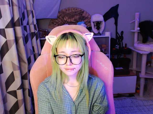 GertieCoach live cam on BongaCams