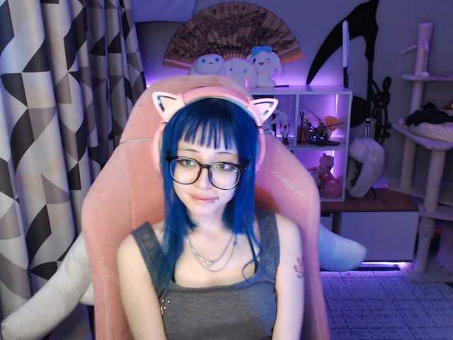 GertieCoach live cam on BongaCams