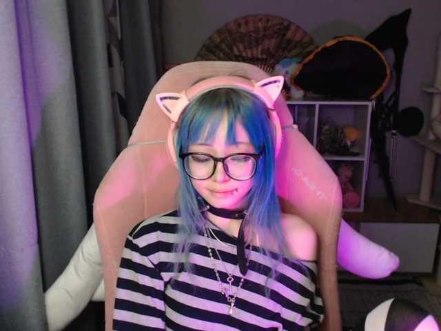 GertieCoach live cam on BongaCams