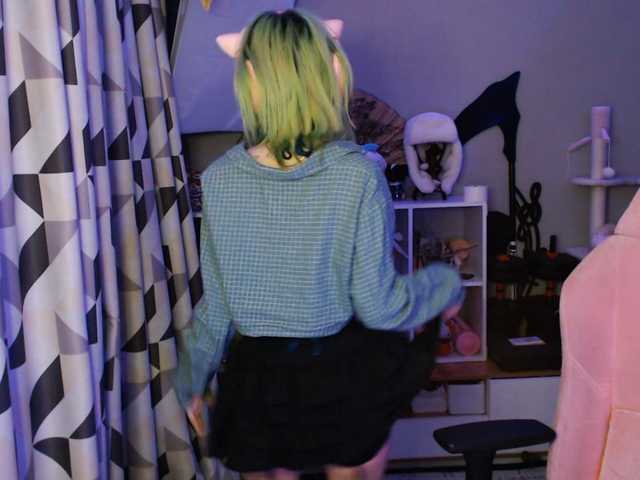 GertieCoach live cam on BongaCams