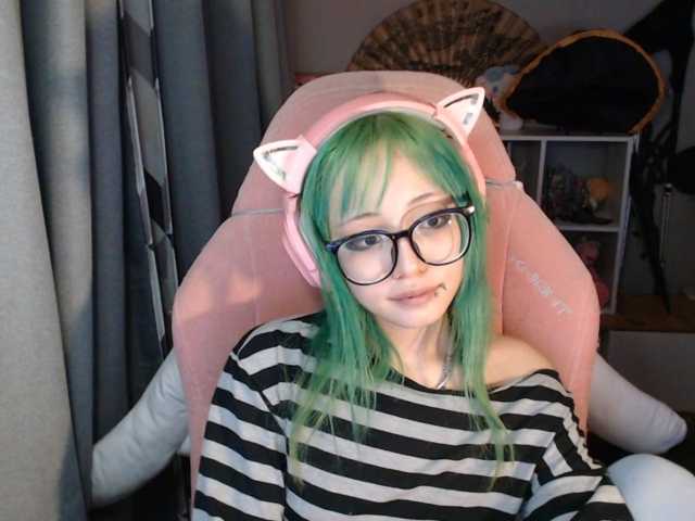 GertieCoach live cam on BongaCams