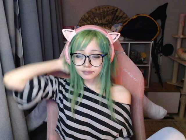 GertieCoach live cam on BongaCams